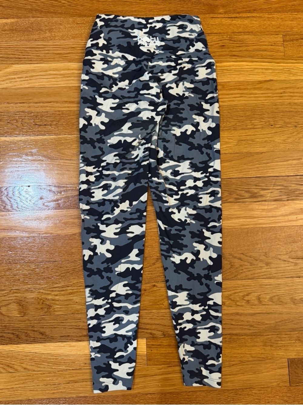Booty by Brabants High Rise Camo Leggings Green/Tan/Black - Size OS (Best XS/S?)